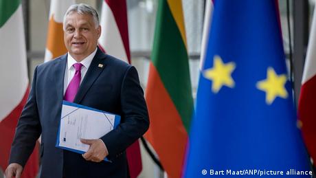 Виктор Орбан финансира малката си автокрация с парите от Брюксел