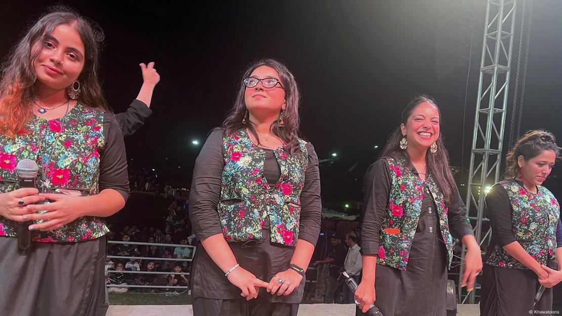 Pakistani feminist comedians challenge taboos