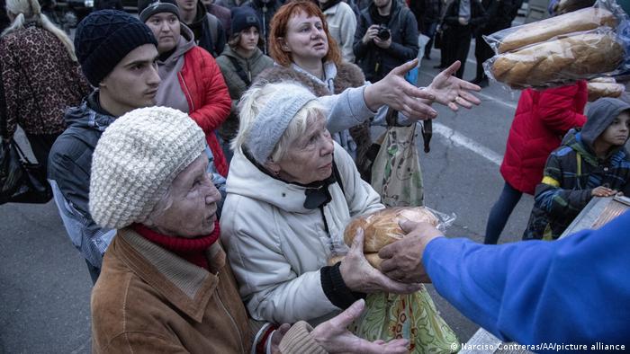 Европа и САЩ предоставят помощ на Украйна на стойност милиарди