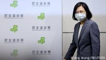 26.11.22 *** Taiwanese President Tsai Ing-wen enter a news confrence on the day of local elections in Taipei, Taiwan, November 26, 2022. REUTERS/Ann Wang