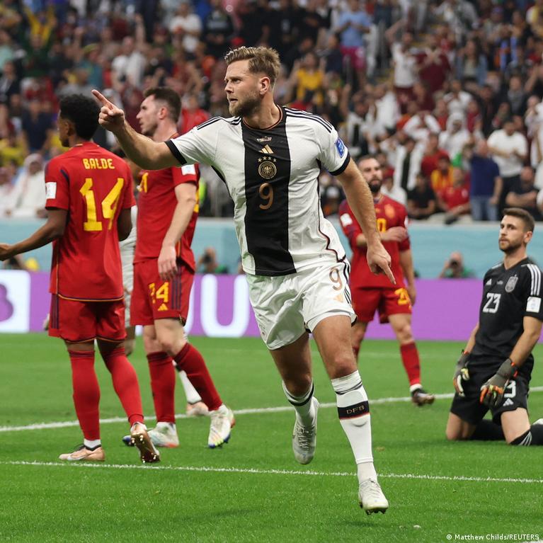 Espanha derrota a favorita Alemanha e enfrentará a Holanda em