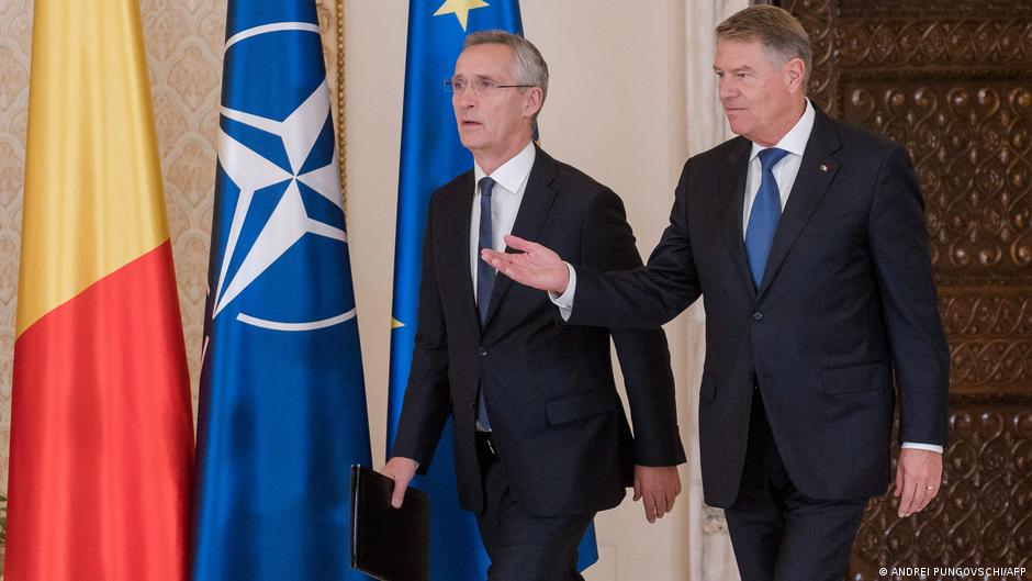 Kandidat sa jugoistoka: Klaus Johanis, predsednik Rumunije (desno), na sastanku NATO u Bukureštu 2022.