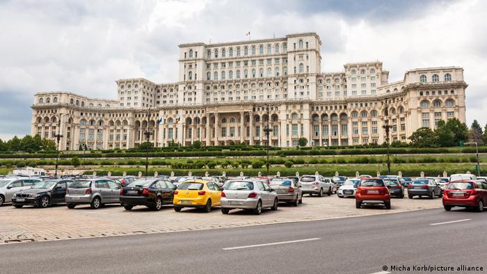Rumänien Bukarest 2021 | Parlamentspalast in der Innenstadt