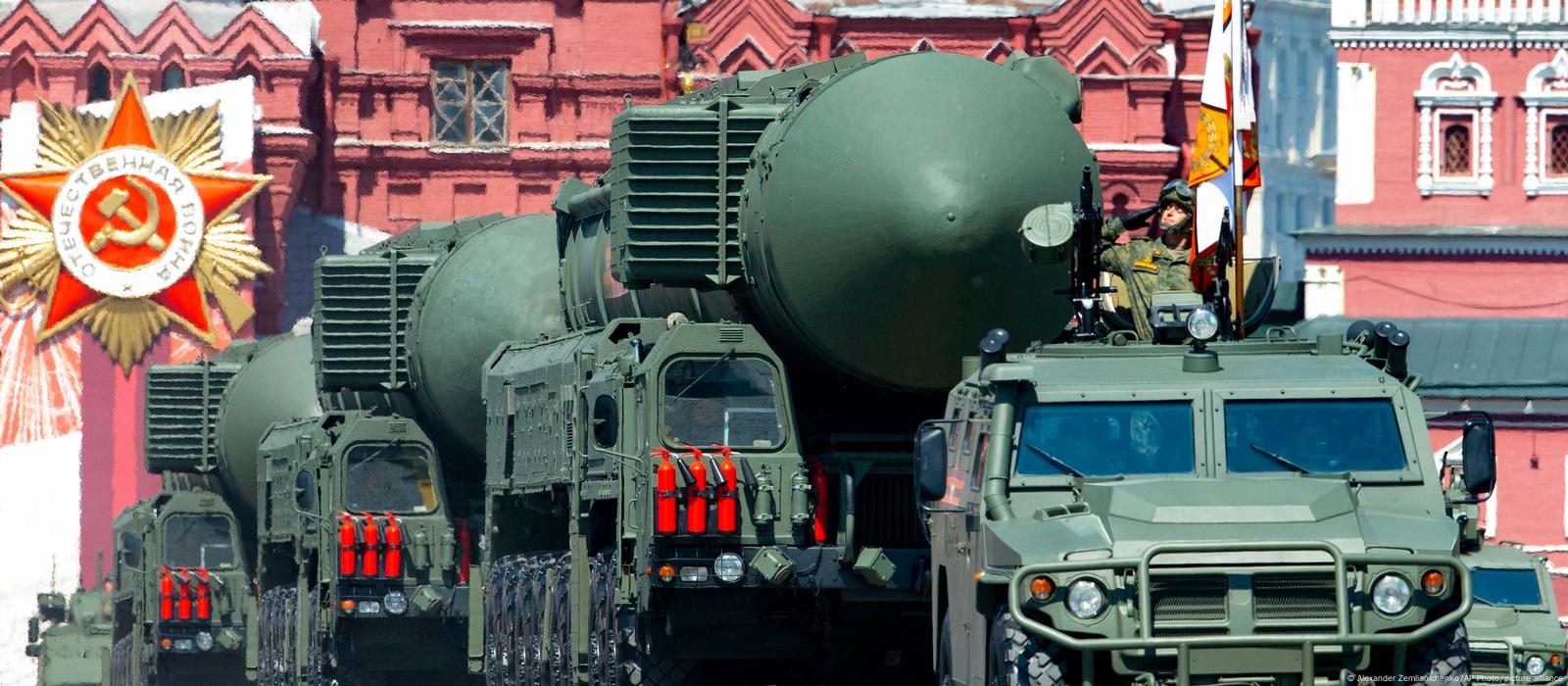 Putin diz que Rússia deve considerar arsenal nuclear da Otan