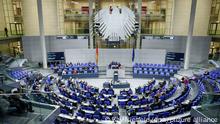 30.11.22***Der Bundestag gedenkt in seiner Sitzung dem Holodomor in der Ukraine. +++ dpa-Bildfunk +++