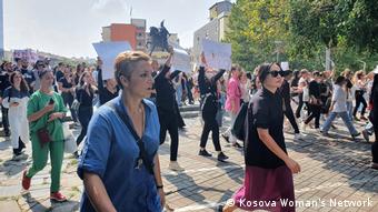 Kosovo Pristina | Protest gegen Gewalt gegen Frauen