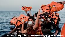 Bootsmigranten im Mittelmeer gerettet