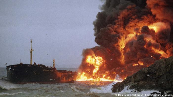 Ισπανία | δεξαμενόπλοιο Aegean Sea / ατύχημα 1992
