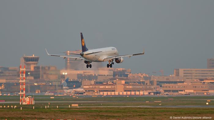 Lufthansa landing @ Fraport