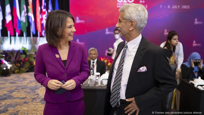 Annalena Barebock und der indische Außenminister Subrahmanyam Jaishankar (08.07.2022) Annalena Barebock und der indische Außenminister Subrahmanyam Jaishankar (08.07.2022)