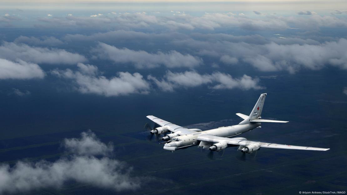 Bombardero ruso Tupolev Tu-95. Bombardero ruso Tupolev Tu-95.