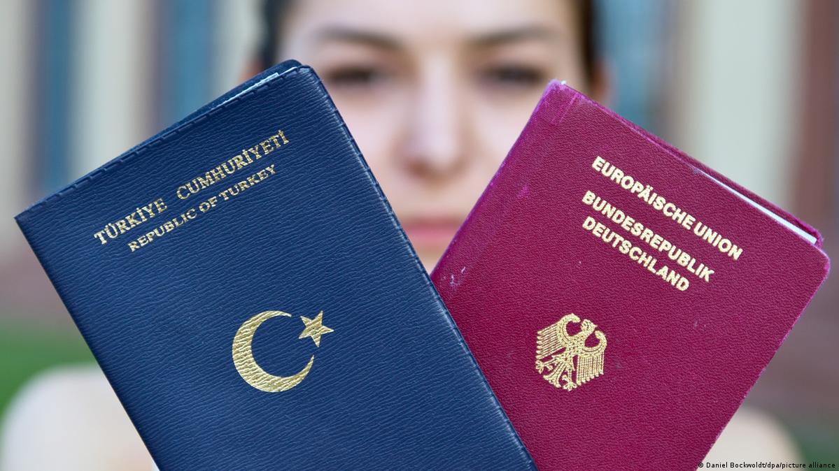 Germany's dual citizenship reforms 'way overdue' – DW – 12/05/2022