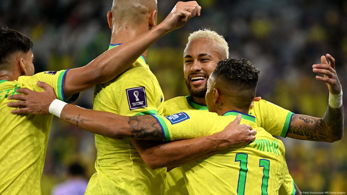 Brasil goleia a Coréia do Sul e está nas quartas de final da Copa