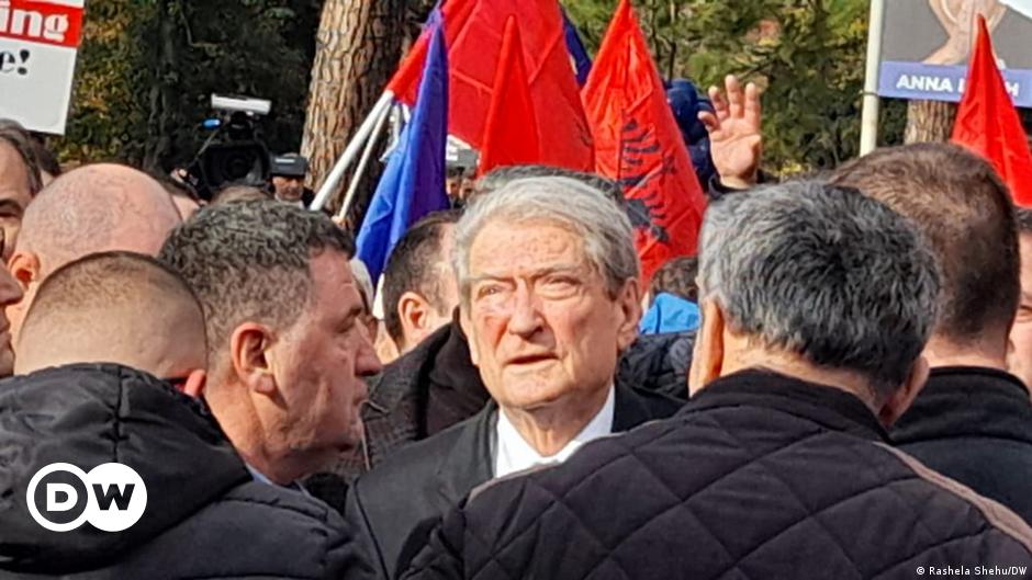 Opozita proteston ndërsa në Tiranë zhvillohet sami BE Ballkani Perëndimor