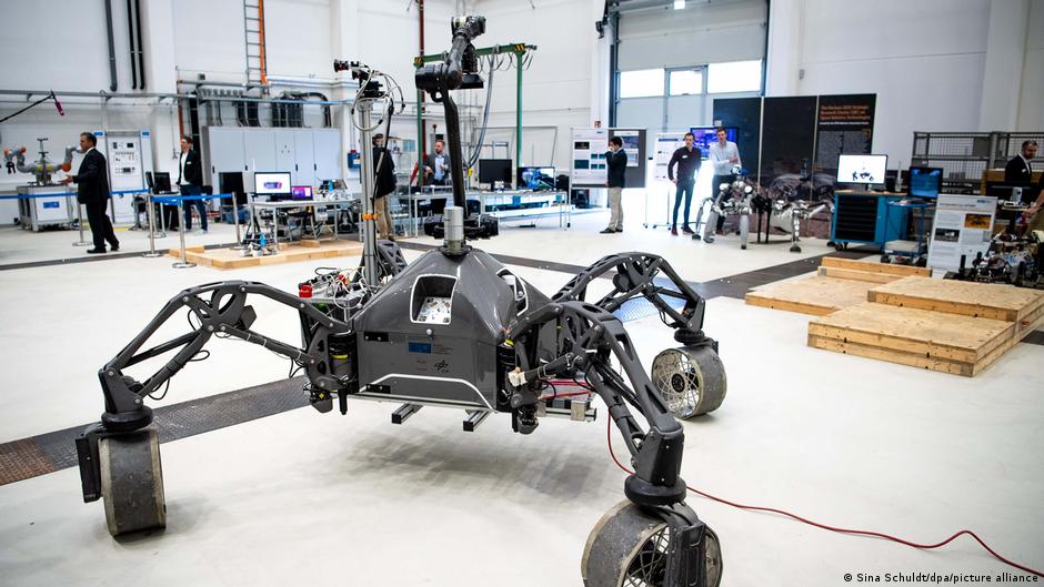Nemački robot Šerpa u istraživačkom centru u Bremenu