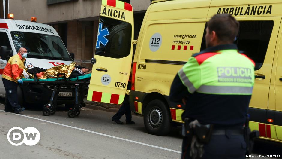 155 heridos en colisión de trenes cerca de Barcelona – DW – 07/12/2022