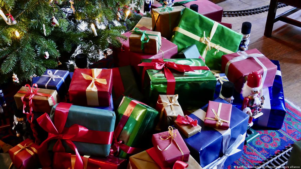 Christmas shopping online creates waste mountain of packaging from luxury  retailers