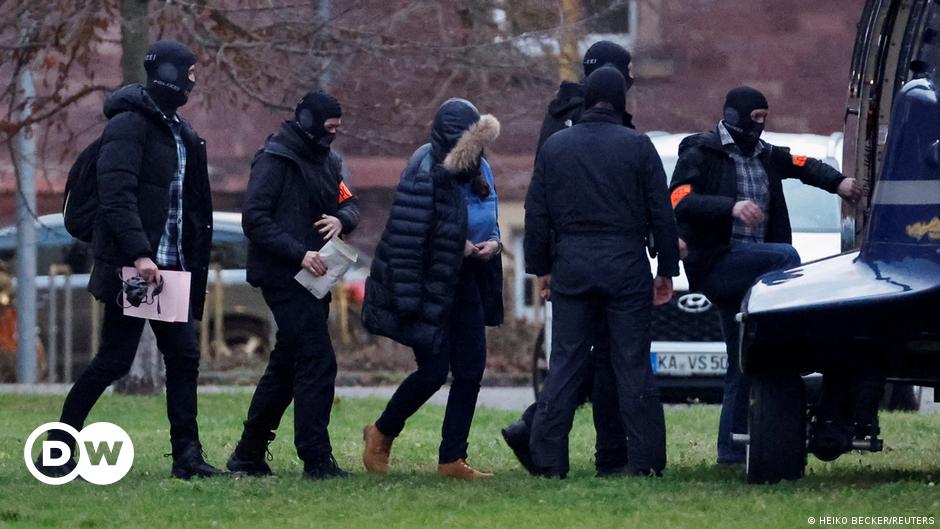 Deutschland erhebt Anklage gegen 27 Verdächtige im Putschversuch der Reichsbürger – DW – 12.12.2023