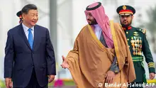 08.12.2022
This handout picture provided by the Saudi Royal Palace shows Saudi Crown Prince Mohammed bin Salman (R) welcoming Chinese President Xi Jinping during a ceremony in the capital Riyadh, on December 8, 2022. - Chinese President Xi Jinping met Saudi Arabia's powerful crown prince on an Arab outreach visit that will yield billions of dollars in deals and has earned a rebuke from Washington. (Photo by BANDAR AL-JALOUD / various sources / AFP) / RESTRICTED TO EDITORIAL USE - MANDATORY CREDIT AFP PHOTO / SAUDI ROYAL PALACE / BANDAR AL-JALOUD - NO MARKETING - NO ADVERTISING CAMPAIGNS - DISTRIBUTED AS A SERVICE TO CLIENTS