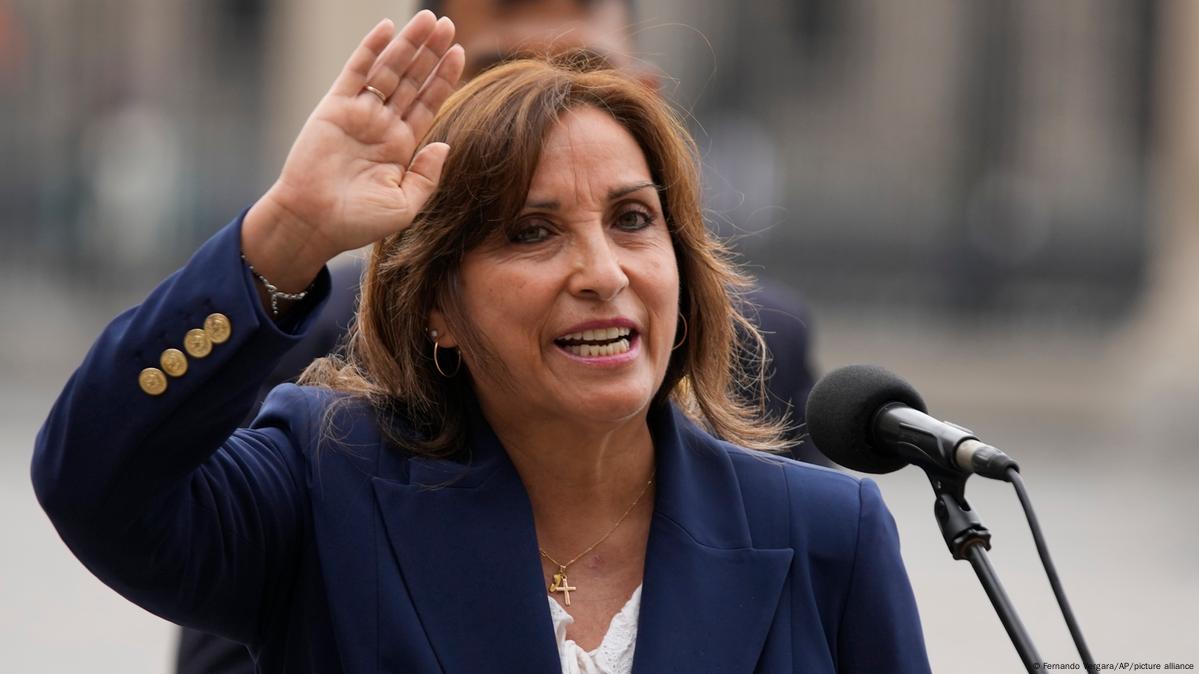 Quién Es Dina Boluarte La Primera Presidenta De Perú Dw 08122022