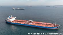 Oil tankers wait at anchorage in the Black Sea off Kilyos near Istanbul, Turkey, December 8, 2022. REUTERS/Mehmet Emin Caliskan