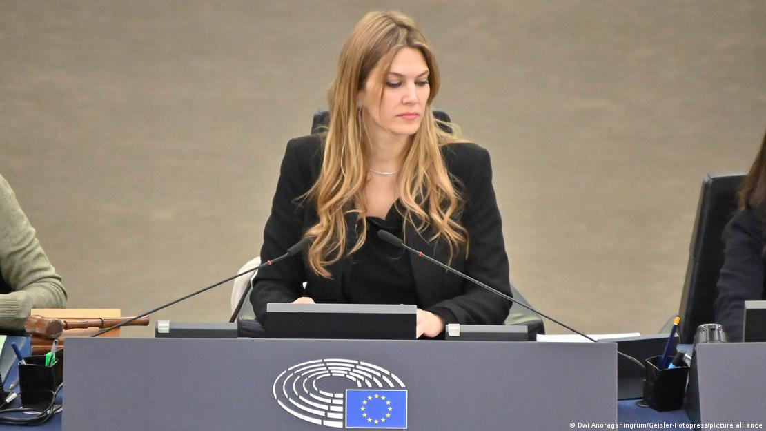 Потпретседателката на Европарламентот, Ева Каили на пленарна седница во Стразбур во април 2022 (архивска фотографија)