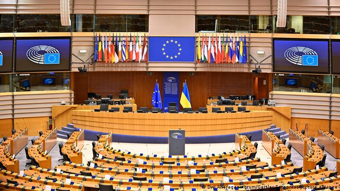 Вербуване на евродепутати, търговия с влияние и корупция: напълно възможно