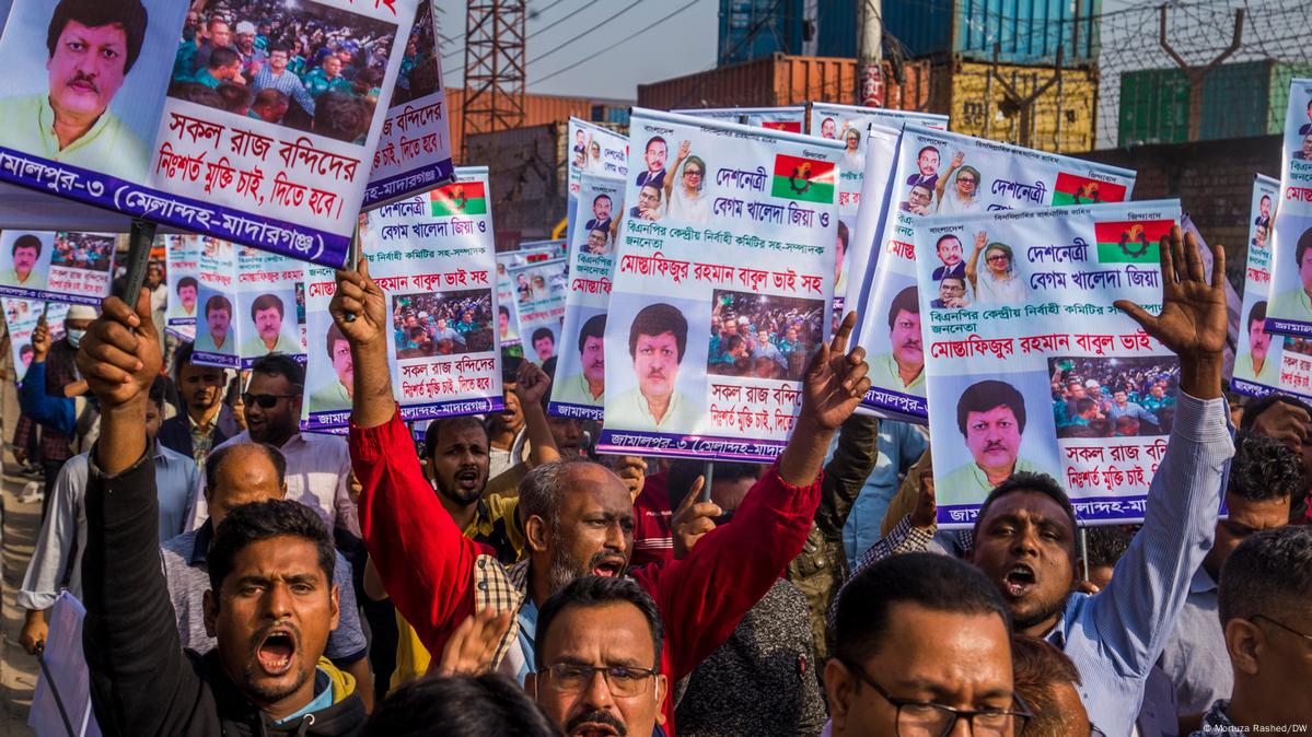 Thousands Protest In Bangladesh Against The Ruling Party DW 12 10 2022   64054898 605 