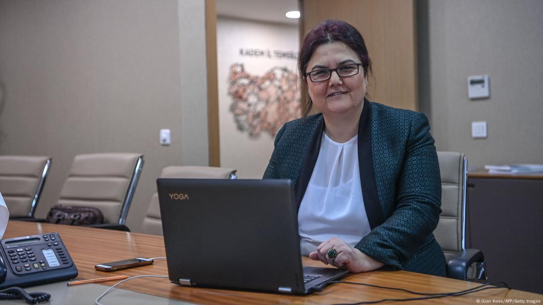Aile ve Sosyal Hizmetler Bakanı Derya Yanık
