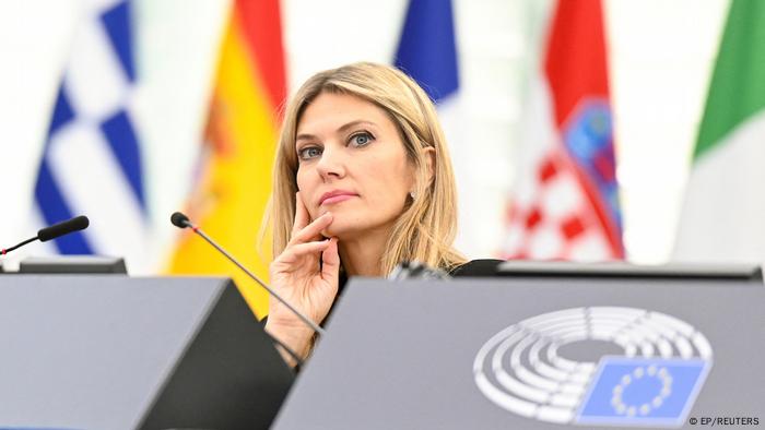Eva Kaili, eine stellvertretende Präsidentin des Europaparlaments, muss vorerst in U-Haft bleiben 