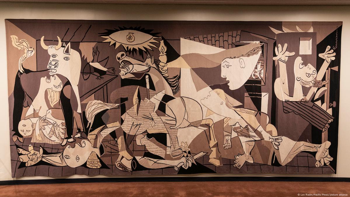 Das Gemälde "Guernica" (1937) von Pablo Picasso zeigt in kubistischem Stil sterbende Menschen und Tiere.
