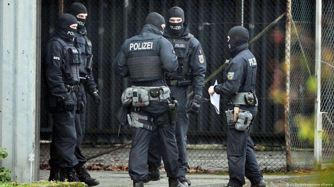 Полициска акција против членовите на „Граѓани на Рајхот“ во декември 2022 година.
