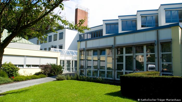  katholischer Träger Marienhaus Die St. Josef-Klinik in Adenau 
