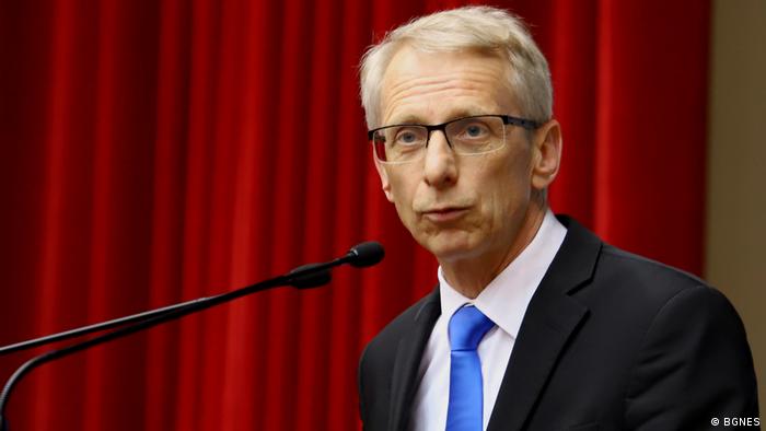 Очаква се от Продължаваме промяната да издигнат акад. Николай Денков