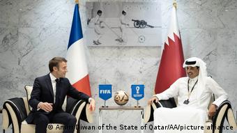 Ο Γάλλος πρόεδρος Μακρόν με τον Εμίρη του Κατάρ