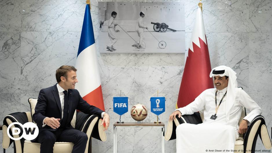 Macron sur les critiques: « J’assume l’entière responsabilité de ma visite au Qatar | DW Arab News | Dernières nouvelles et perspectives du monde entier | DW