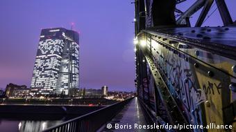 Το κτήριο της Ε.Κ.Τ.