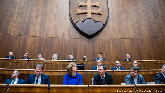 Slowakei, Bratislava | Regierung durch Misstrauensvotum gestürzt