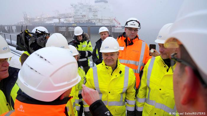 Deutschland Wilhelmshaven | Eröffnung von LNG-Terminal | Robert Habeck & Olaf Scholz & Christian Lindner