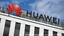 15.10.2019, Nordrhein-Westfalen, Düsseldorf: Blick auf die Huawei Deutschland Zentrale. Trotz Bedenken aus der Politik kann der chinesische Telekommunikationskonzern Huawei künftig beim Ausbau des deutschen 5G-Mobilfunknetzes kräftig mitmischen. Foto: Rolf Vennenbernd/dpa | Verwendung weltweit