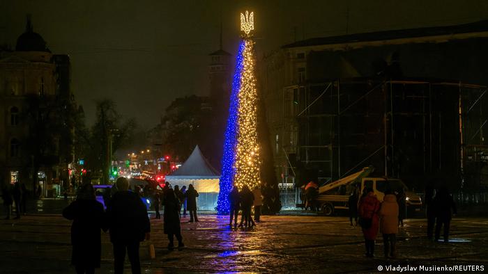 Зеленски, Петков и Карадайъ, Манол Пейков с генераторите, които праща