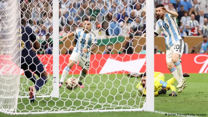 Tor 3:2 | Fußball WM Katar Finale | Argentinien v Frankreich