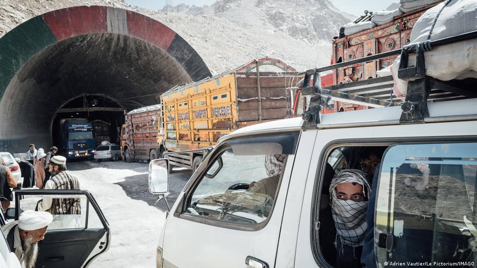 Afghanistan: Many killed as oil truck catches fire – DW – 12/18/2022 - Vimarsana News