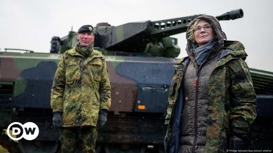 Almanya Savunma Bakanı Christine Lambrecht istifa etti – DW – 16.01.2023