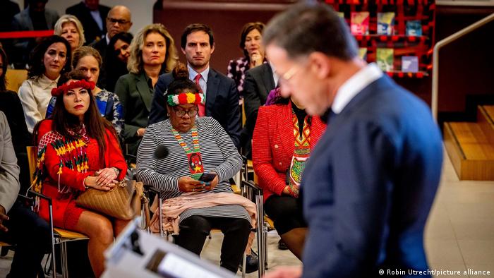 مارك روته يلقي خطاب الاعتذار عن دور هولندا في العبودية (لاهاي 19/12/2022)