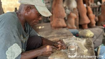 Τεχνίτης / Μπενίν / μπρούντζος Τεχνίτης / Μπενίν / μπρούντζος