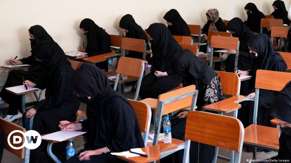 Taliban verbannen Frauen von Universitäten