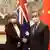 澳大利亞政府期待恢復與中國的貿易關係，圖為2022年12月，澳大利亞外長黃英賢訪問北京，並與中國外長王毅見面（資料照）
