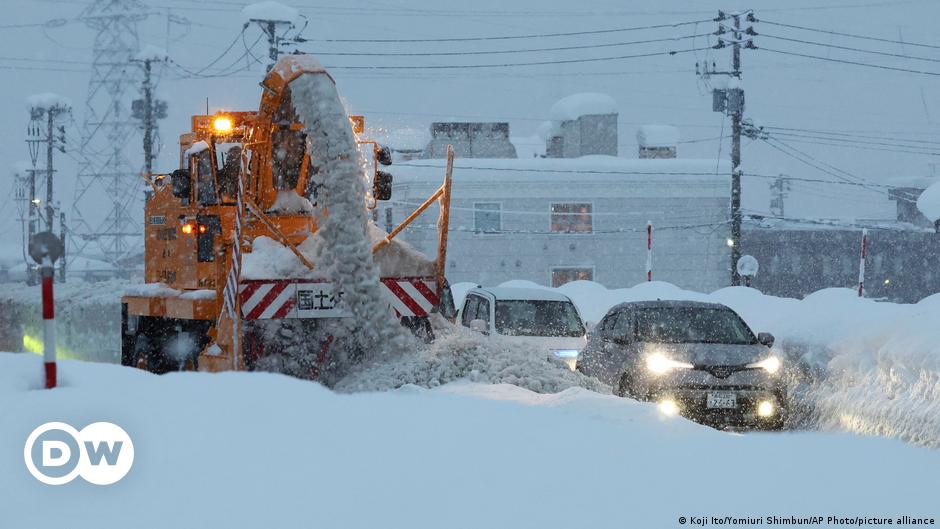 日本の豪雪で数人の死者 | 現在のアジア |  DW
