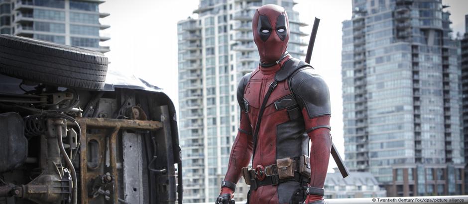 As filmagens do terceiro filme da franquia Deadpool, estrelada por Ryan Reynolds, foram interrompidas